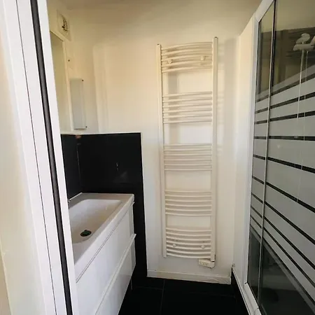 Modern At The Foot Of The Slopes Apartment